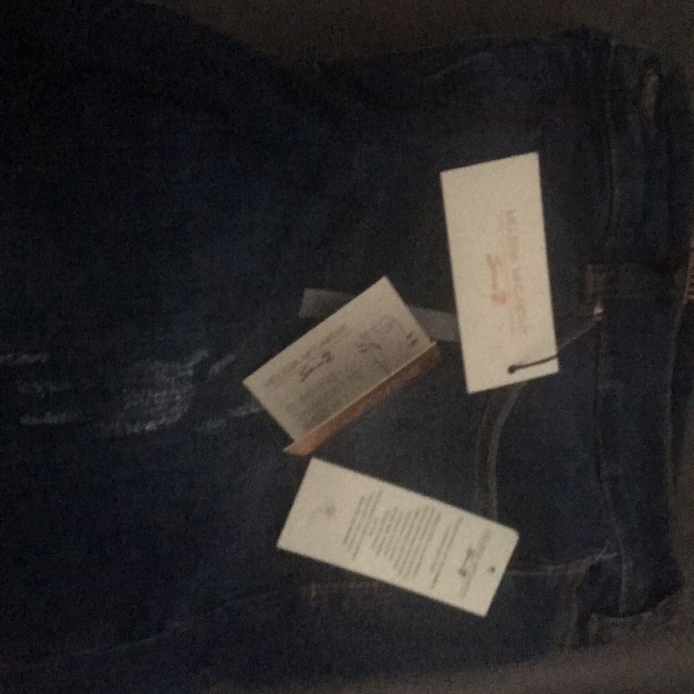 NWT. Melissa McCarthy Seven7 straight size 18